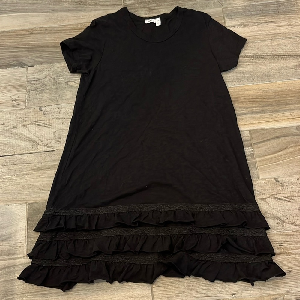 Black wilt tee dress with lace and ruffle bottom. Size small